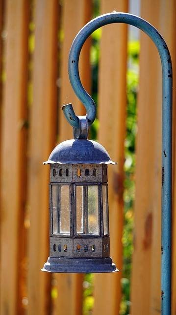 Illuminer votre jardin : Comment choisir l'éclairage idéal
